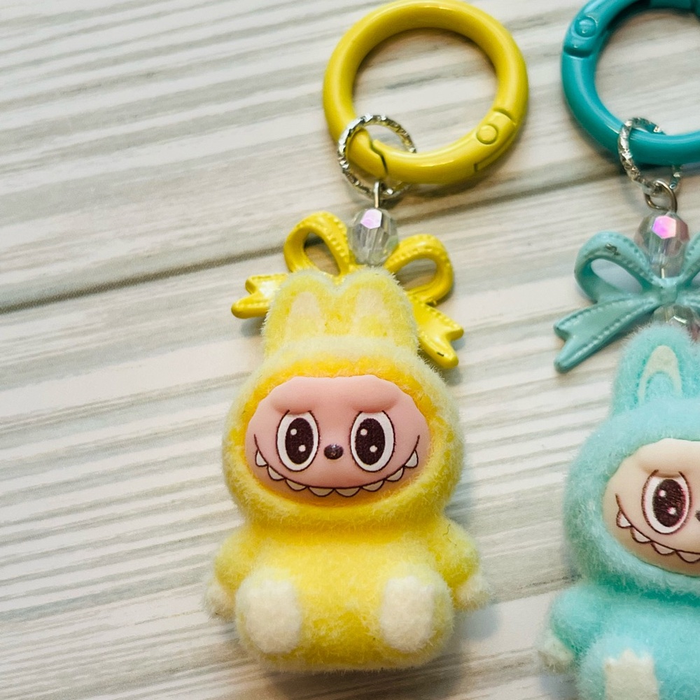 Labubu keychains - Picture 2 of 5
